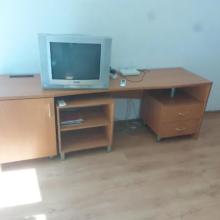 And 1bedroom - Economy